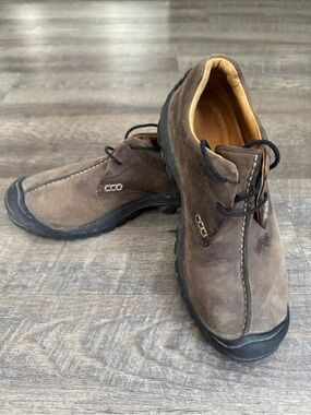 Keen Brown Leather Chukka Boots